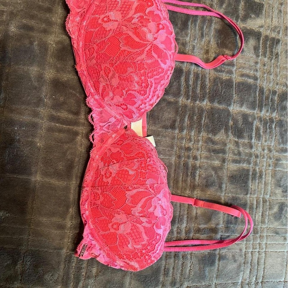 pink vs bra